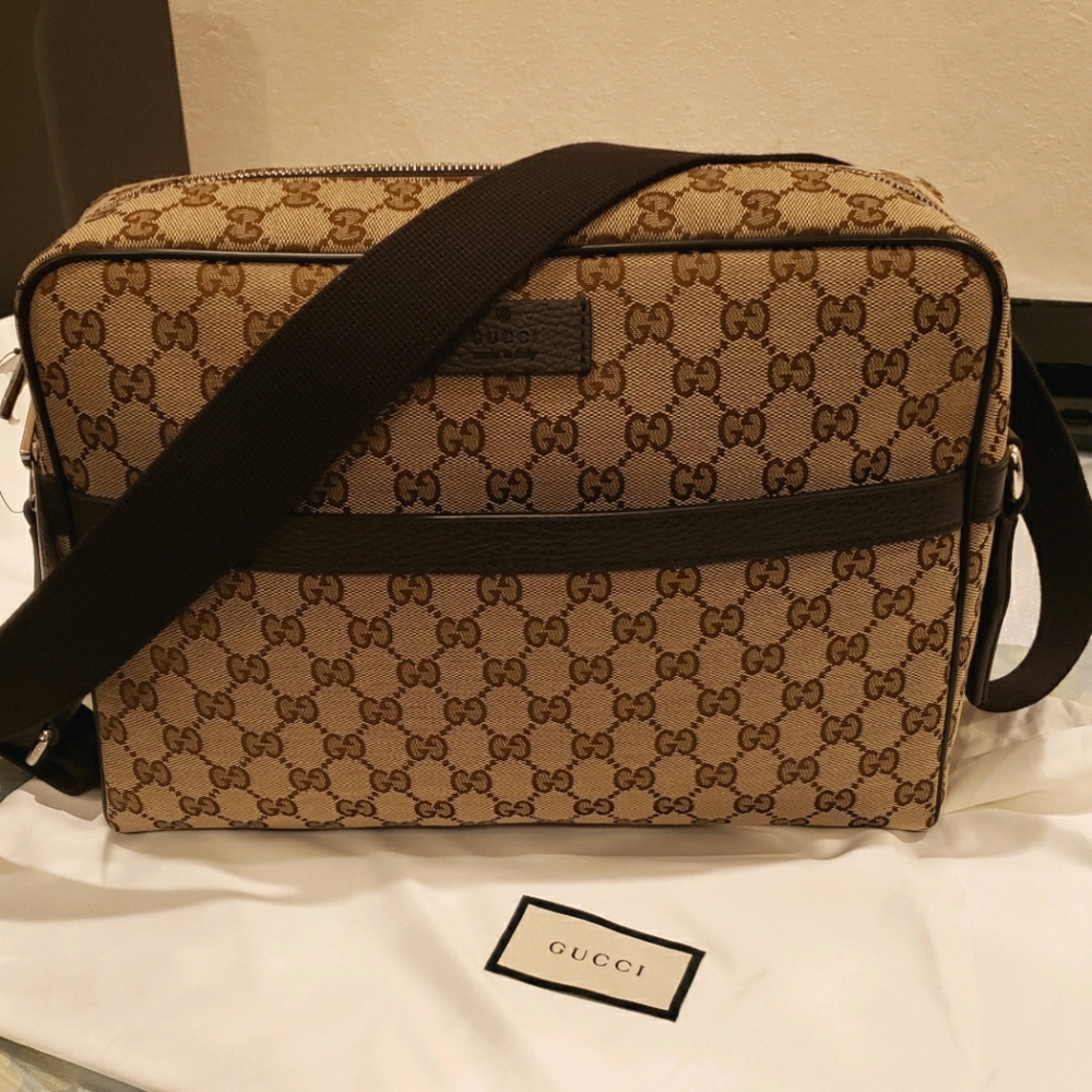large Gucci messenger bag